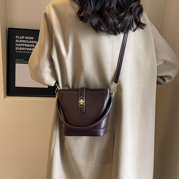 Olivia Retro Crossbody