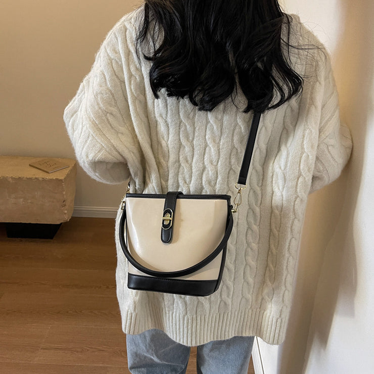 Olivia Retro Crossbody